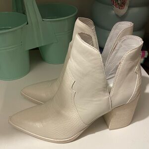 Steve Madden Chaya western booties